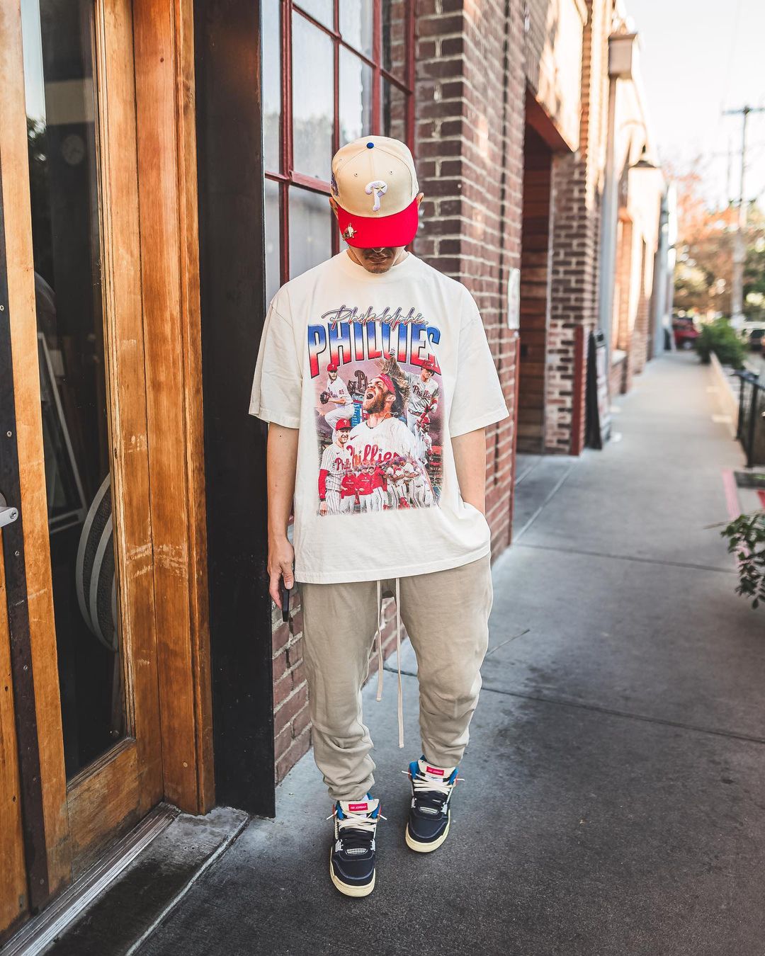 PHILADELPHIA PHILLIES TEE